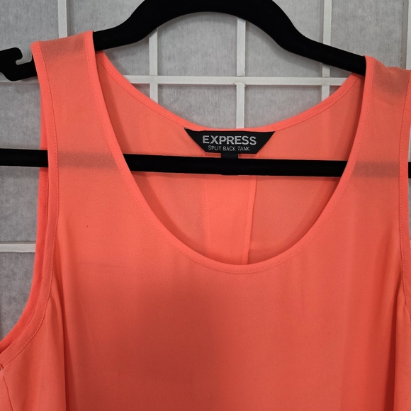 Express sheer open back top - Picture 3 of 4